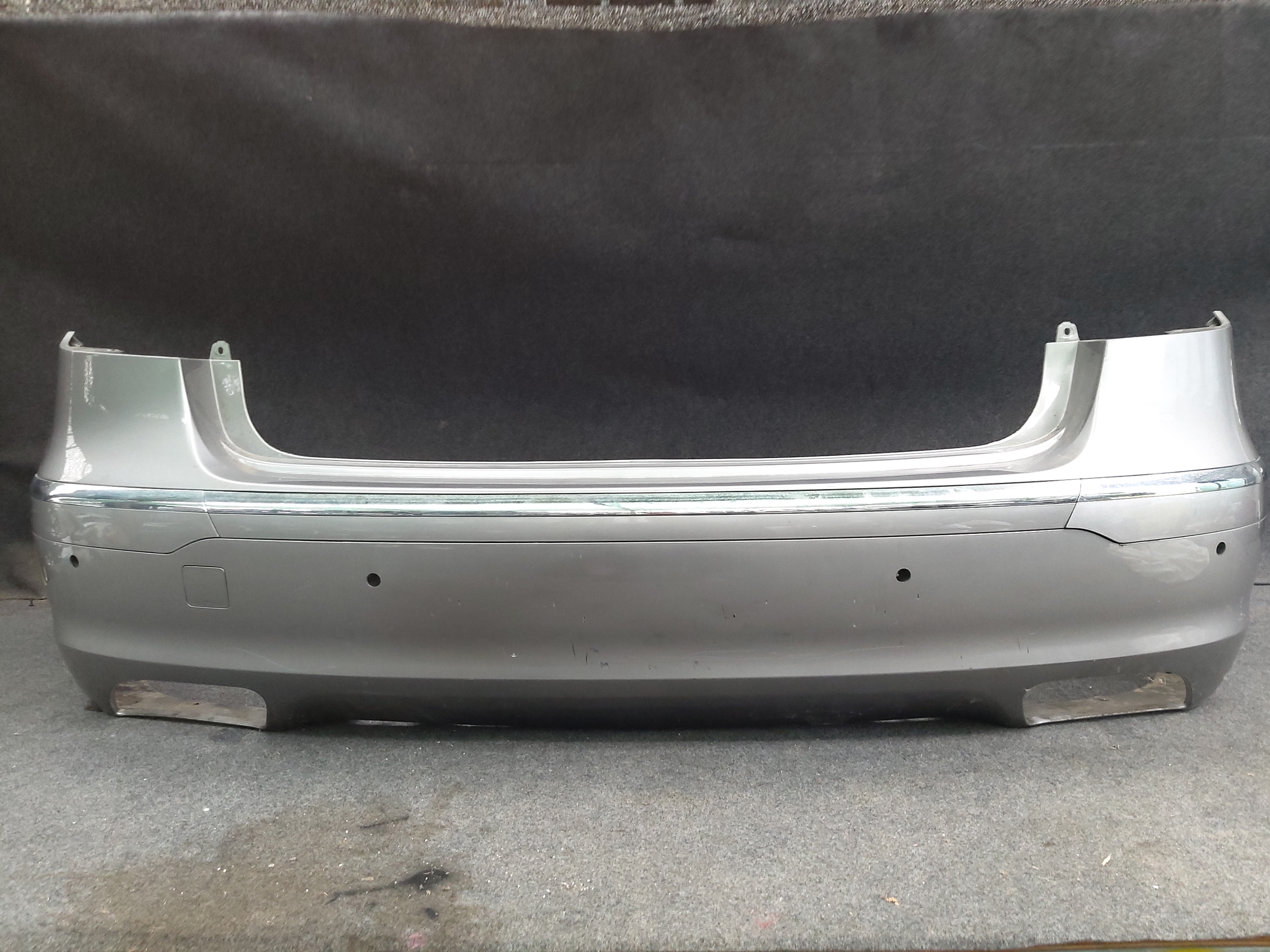 제네시스 중신형 후범퍼 이미지