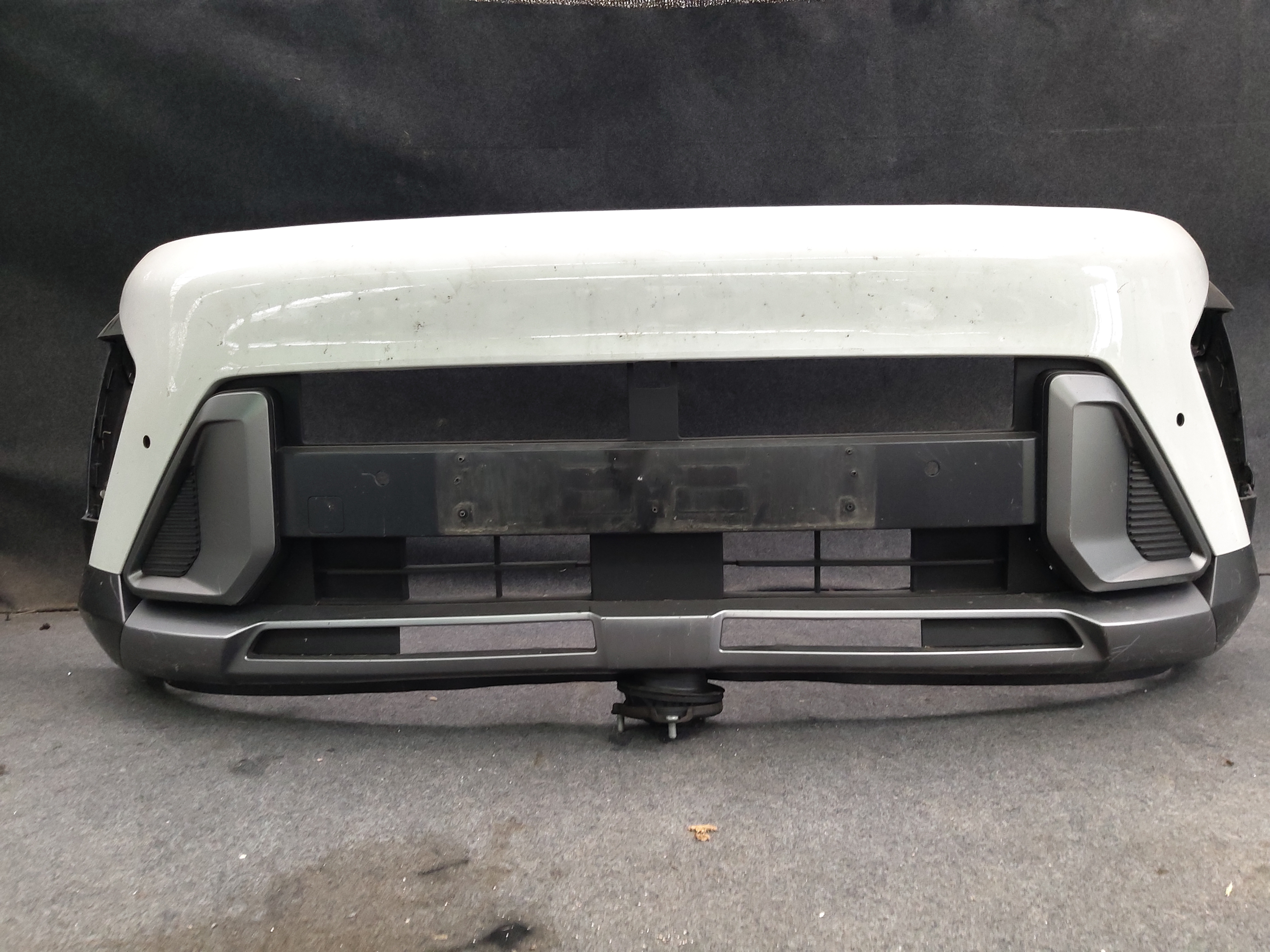 디 올뉴 코나 전범퍼 이미지